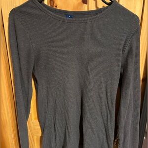 Old Navy ribbed grey shirt